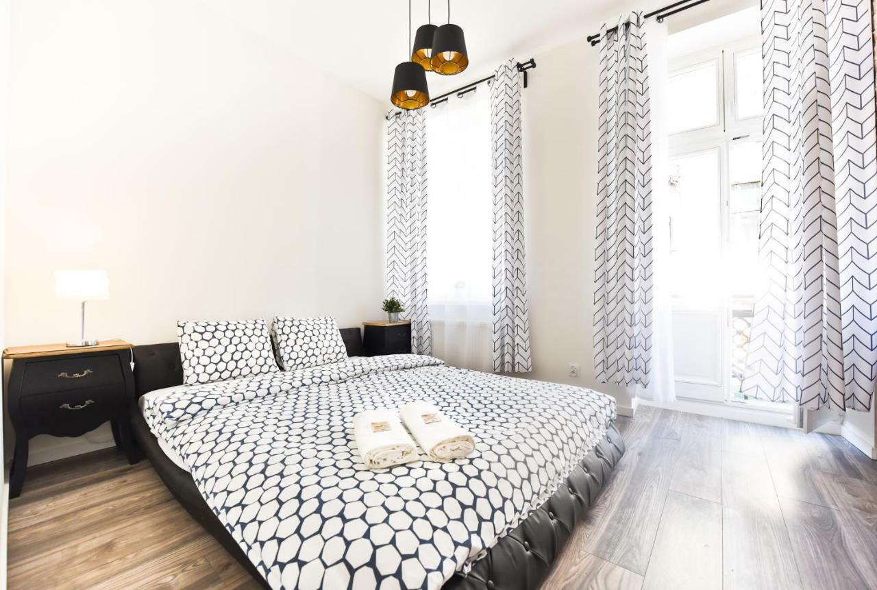 Metropolis Apartment Thorn