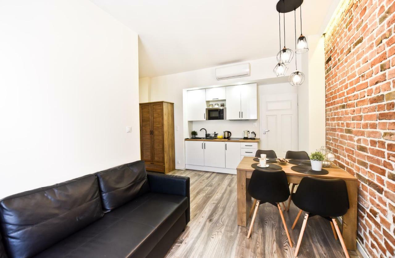 Metropolis Apartment Thorn